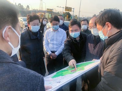 内江市委副书记、市长郑莉到意昂2官网连界基地调研疫情防控及经济发展工作